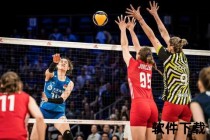 中国女排鏖战德国劲旅：勇毅交锋彰显拼搏风采