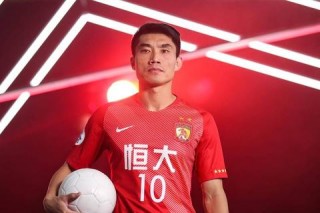 2002年世界杯郑智闪耀时刻与中国足球新星崛起轨迹回顾