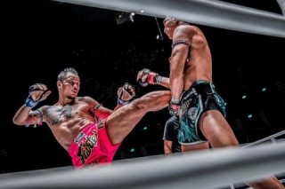 雅桑克莱黄金左腿破敌-教科书级泰拳力压马拉特重拳