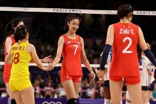中国女排激战巴西全场回放与关键得分解析