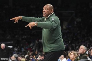 NBA百事通_实时直播+战术解析+球星访谈全收录