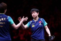 孙颖莎VS王曼昱巅峰对决-直击国乒德比战现场胜负悬念