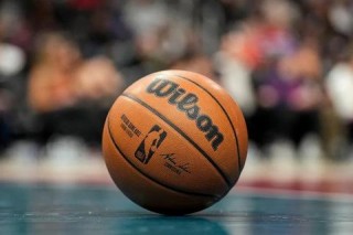 NBA官方比赛用球-专业认证高性能篮球训练比赛必备