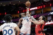 火箭vs爵士直播_格林34分制胜申京33+10率队取连胜